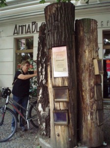706901_6_Passer-by_Tere-García